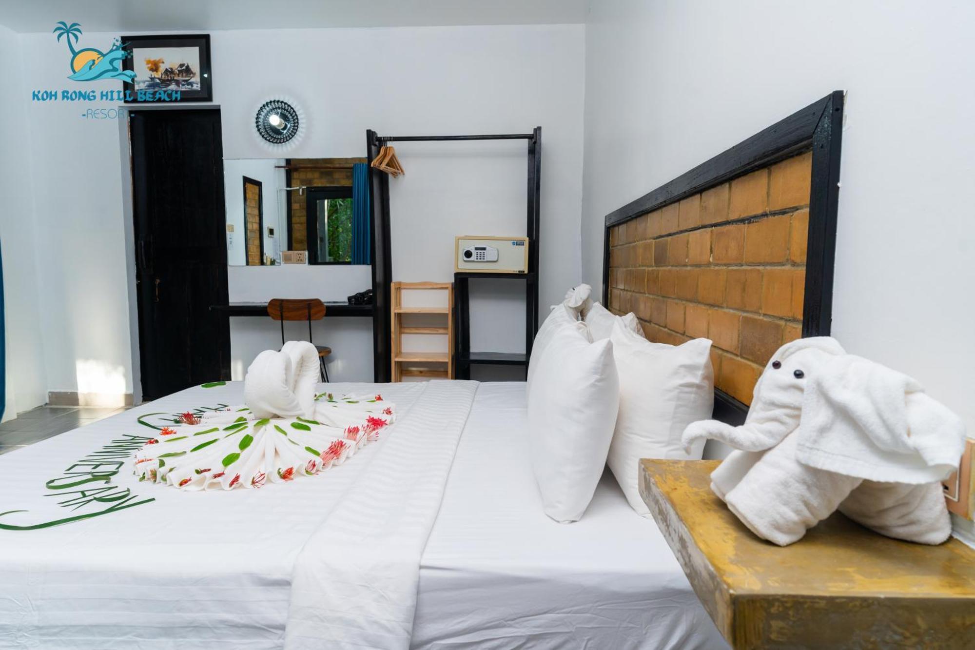 Koh Rong Hill Beach Resort Derm Tkov Village Ngoại thất bức ảnh