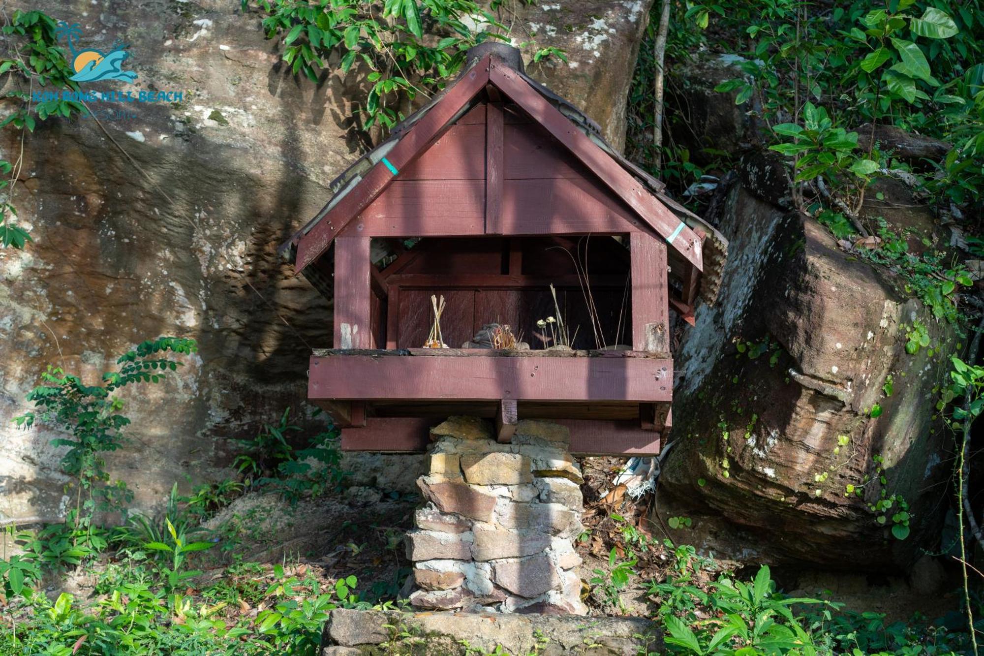 Koh Rong Hill Beach Resort Derm Tkov Village Ngoại thất bức ảnh